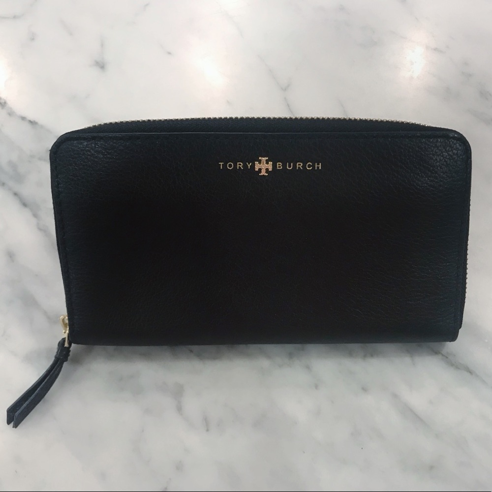 Tory Burch black leather wallet